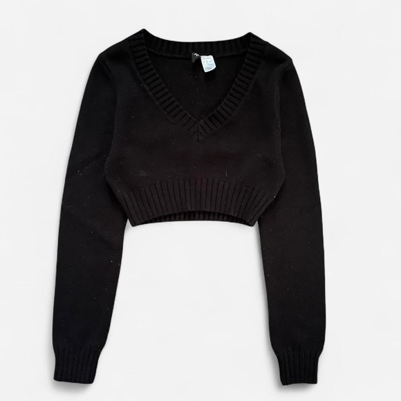H&M black knit cropped top - Picture 1 of 2